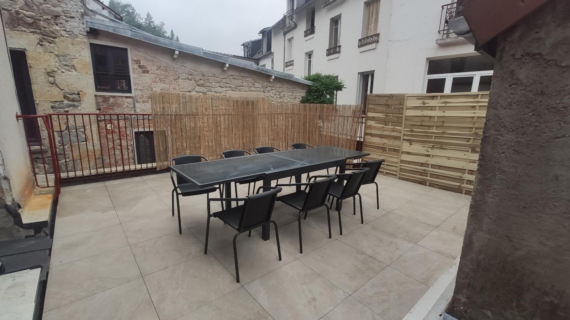 דירות לה בורבול Maison Face A La Dordogne Avec Terrasse מראה חיצוני תמונה